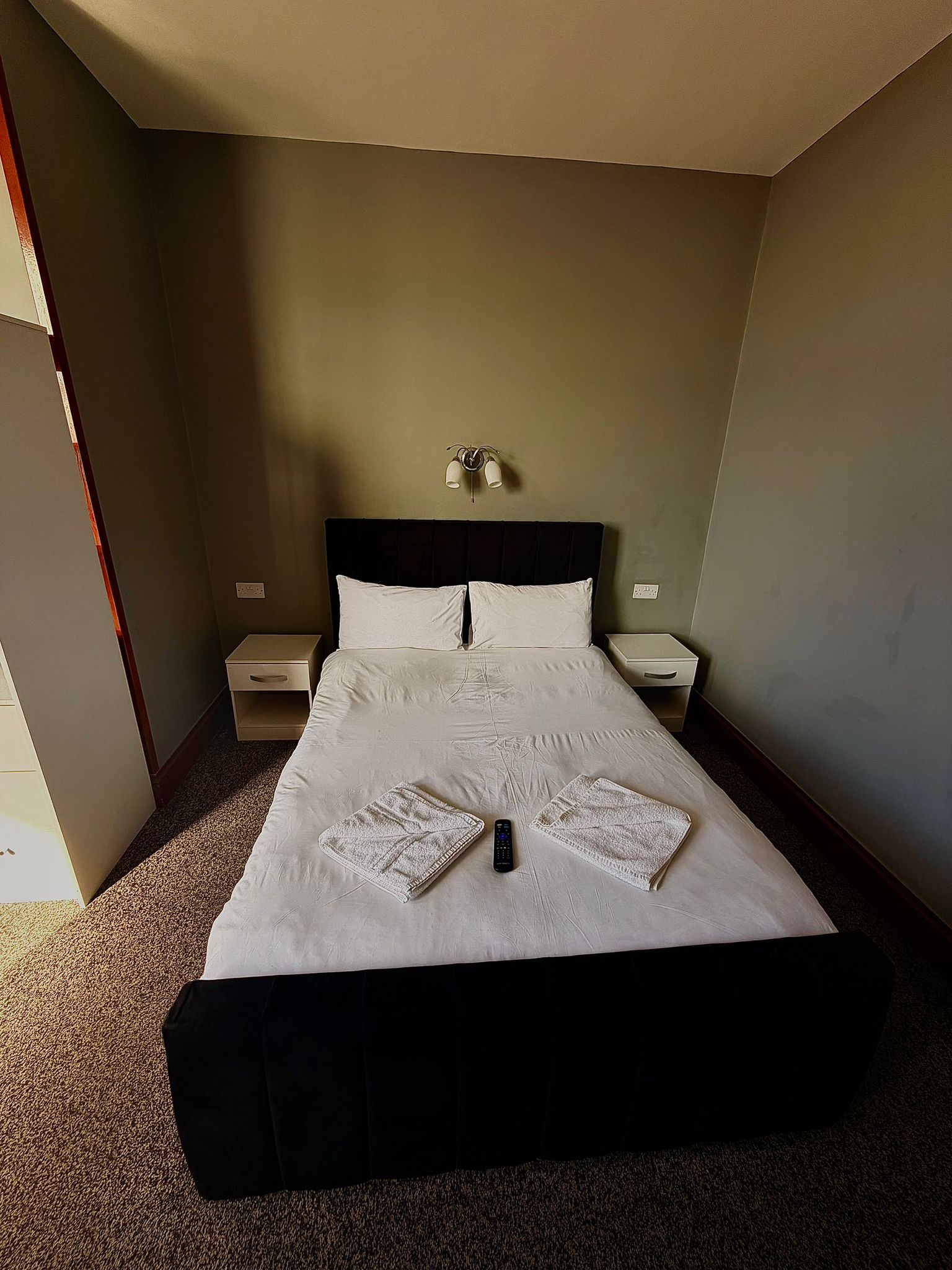 Double Room (Shared Bathroom)